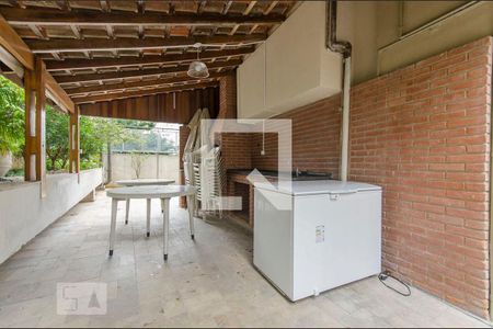 Apartamento para alugar com 178m², 4 quartos e 2 vagasÁrea comum - Churrasqueira