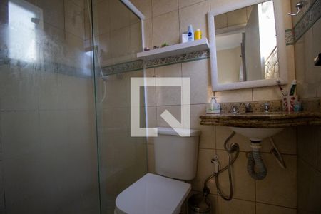 Casa de condomínio à venda com 110m², 3 quartos e 2 vagasBanheiro da Suíte 2