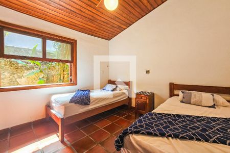 Casa de condomínio para alugar com 390m², 4 quartos e 8 vagasQuarto 1