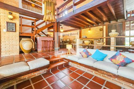 Sala de casa de condomínio para alugar com 4 quartos, 390m² em Acapulco, Guarujá