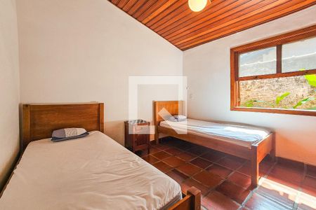 Casa de condomínio para alugar com 390m², 4 quartos e 8 vagasQuarto 2