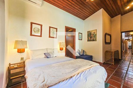 Casa de condomínio para alugar com 390m², 4 quartos e 8 vagasSuíte 2