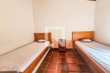 Casa de condomínio para alugar com 390m², 4 quartos e 8 vagasQuarto 2