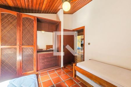Casa de condomínio para alugar com 390m², 4 quartos e 8 vagasQuarto 2