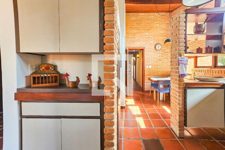 Casa de condomínio para alugar com 390m², 4 quartos e 8 vagasCozinha