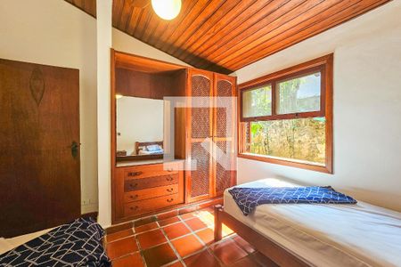 Casa de condomínio para alugar com 390m², 4 quartos e 8 vagasQuarto 1
