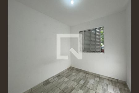 Quarto 1 de apartamento para alugar com 3 quartos, 50m² em Conjunto Residencial José Bonifácio, São Paulo
