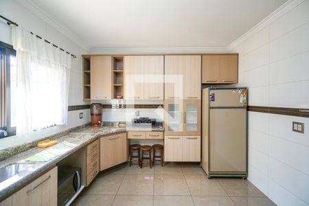 Casa para alugar com 467m², 4 quartos e 7 vagasCozinha