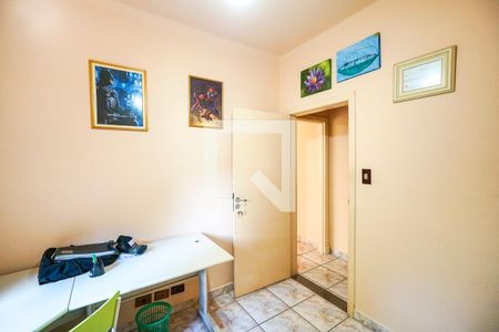 Casa para alugar com 467m², 4 quartos e 7 vagasQuarto 01