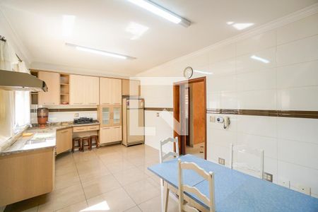 Casa para alugar com 467m², 4 quartos e 7 vagasCozinha