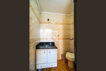 Casa para alugar com 467m², 4 quartos e 7 vagasBanheiro de serviço