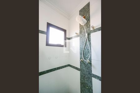 Casa para alugar com 467m², 4 quartos e 7 vagasChuveiro