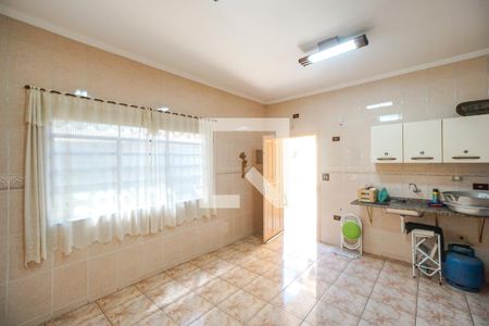 Casa para alugar com 467m², 4 quartos e 7 vagasCozinha 