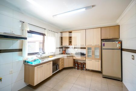 Casa para alugar com 467m², 4 quartos e 7 vagasCozinha