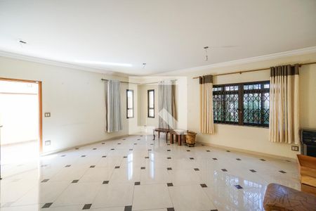 Sala de casa à venda com 4 quartos, 467m² em Vila Carrão, São Paulo