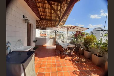 Apartamento à venda com 179m², 3 quartos e 2 vagas Apartamento à venda com 179m², 3 quartos e 2 vagasTerraço