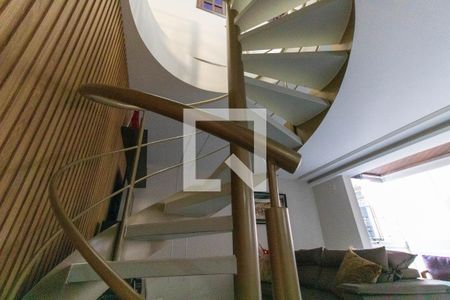 escada de apartamento à venda com 3 quartos, 200m² em Icaraí, Niterói