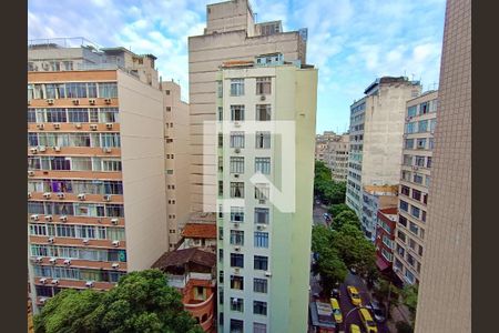 Sala vista  de apartamento para alugar com 2 quartos, 50m² em Copacabana, Rio de Janeiro