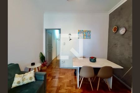 Sala de apartamento à venda com 2 quartos, 50m² em Copacabana, Rio de Janeiro