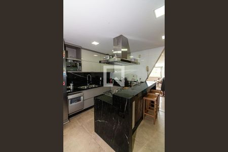Cozinha de apartamento para alugar com 1 quarto, 37m² em Shn, Brasília