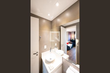 Apartamento à venda com 63m², 2 quartos e 1 vaga Apartamento à venda com 63m², 2 quartos e 1 vagaBanheiro Social