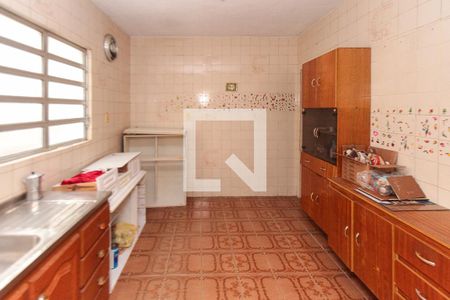 Casa à venda com 144m², 4 quartos e 1 vaga Casa à venda com 144m², 4 quartos e 1 vagaCozinha