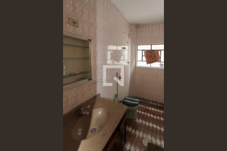 Casa à venda com 144m², 4 quartos e 1 vaga Casa à venda com 144m², 4 quartos e 1 vagaBanheiro 02