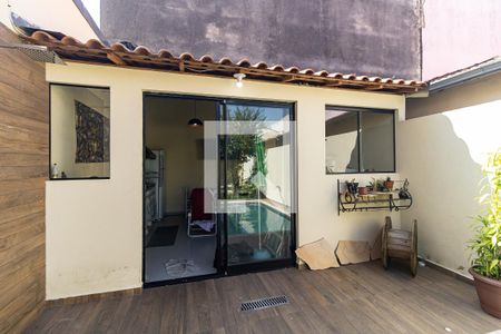 Casa à venda com 225m², 3 quartos e 2 vagas Casa à venda com 225m², 3 quartos e 2 vagasÁrea Gourmet