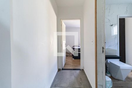 Casa à venda com 225m², 3 quartos e 2 vagas Casa à venda com 225m², 3 quartos e 2 vagasCorredor