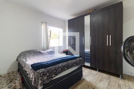 Casa à venda com 225m², 3 quartos e 2 vagas Casa à venda com 225m², 3 quartos e 2 vagasSemi Suíte