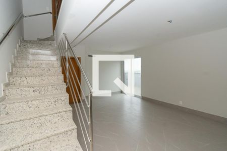 Apartamento à venda com 3 quartos, 160m² em Fonte Grande, Contagem