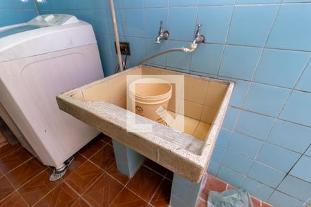 Casa à venda com 80m², 2 quartos e 1 vagaÁrea de Serviço