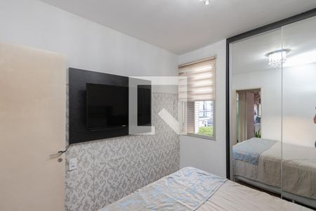 Quarto 1 de apartamento à venda com 3 quartos, 60m² em Jardim Santo Antônio, São Paulo