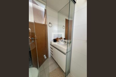 Banheiro da Suíte de apartamento à venda com 2 quartos, 69m² em Vila da Serra, Nova Lima