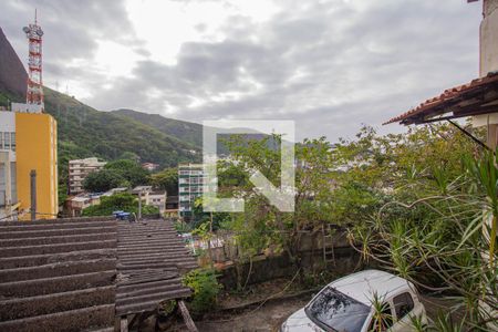 Casa:Vista da Suíte de casa à venda com 4 quartos, 346m² em Grajaú, Rio de Janeiro