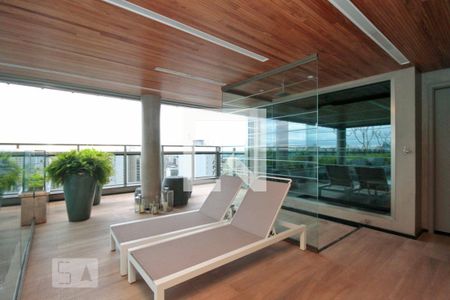 Studio à venda com 30m², 1 quarto e sem vagaÁrea comum - Piscina