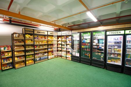 Apartamento para alugar com 31m², 1 quarto e sem vaga Apartamento para alugar com 31m², 1 quarto e sem vagaMini Mercado