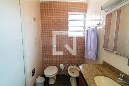 Banheiro da Suíte de casa à venda com 3 quartos, 150m² em Parque Jabaquara, São Paulo