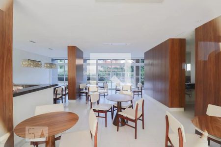 Apartamento para alugar com 74m², 3 quartos e 1 vaga Apartamento para alugar com 74m², 3 quartos e 1 vagaSalão de Festas