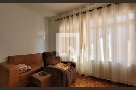 Casa à venda com 336m², 5 quartos e 6 vagasSala - Casa 2