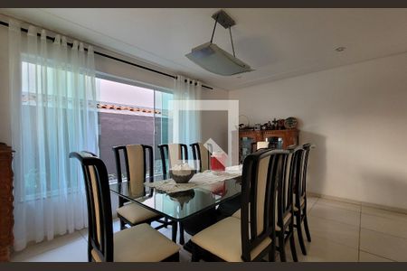 Casa à venda com 336m², 5 quartos e 6 vagasCozinha