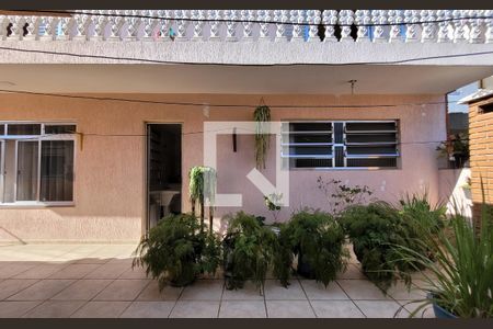 Casa à venda com 336m², 5 quartos e 6 vagasArea externa