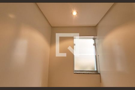 Casa à venda com 336m², 5 quartos e 6 vagasLavabo