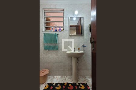 Casa à venda com 336m², 5 quartos e 6 vagasBanheiro 2