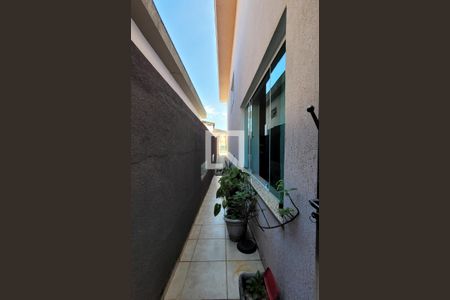 Casa à venda com 336m², 5 quartos e 6 vagasCorredor