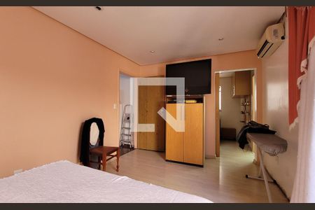 Suíte de casa à venda com 5 quartos, 336m² em Jardim Pilar, Santo André