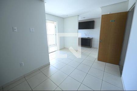 Sala de apartamento para alugar com 2 quartos, 55m² em Parque Oeste Industrial, Goiânia