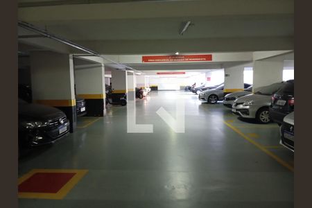 Garagem  de apartamento à venda com 2 quartos, 83m² em Campo Belo, São Paulo