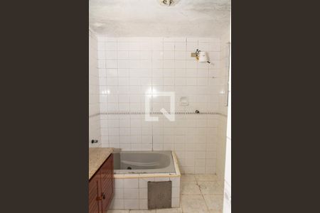 Casa à venda com 260m², 3 quartos e sem vagaBanheiro da suíte