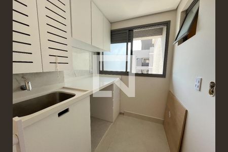 Apartamento à venda com 84m², 3 quartos e 1 vagaÁrea de Serviço